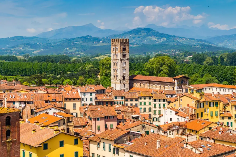 Lucca Shopping